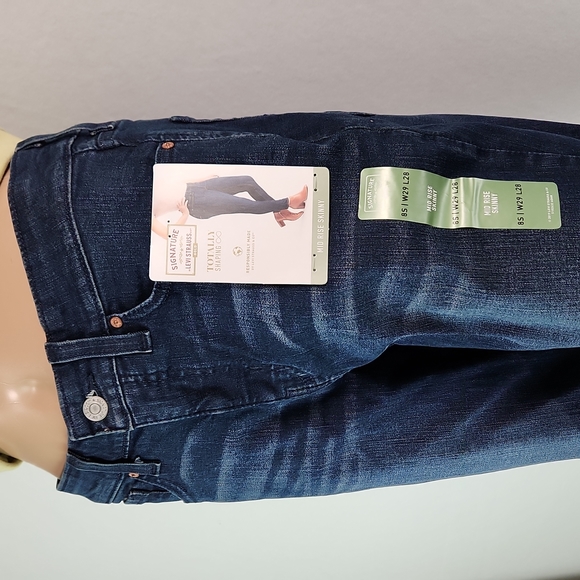 NWT Signature by Levi Strauss Mid Rise Skinny 29×28 Jeans, Flawless - Picture 6 of 17